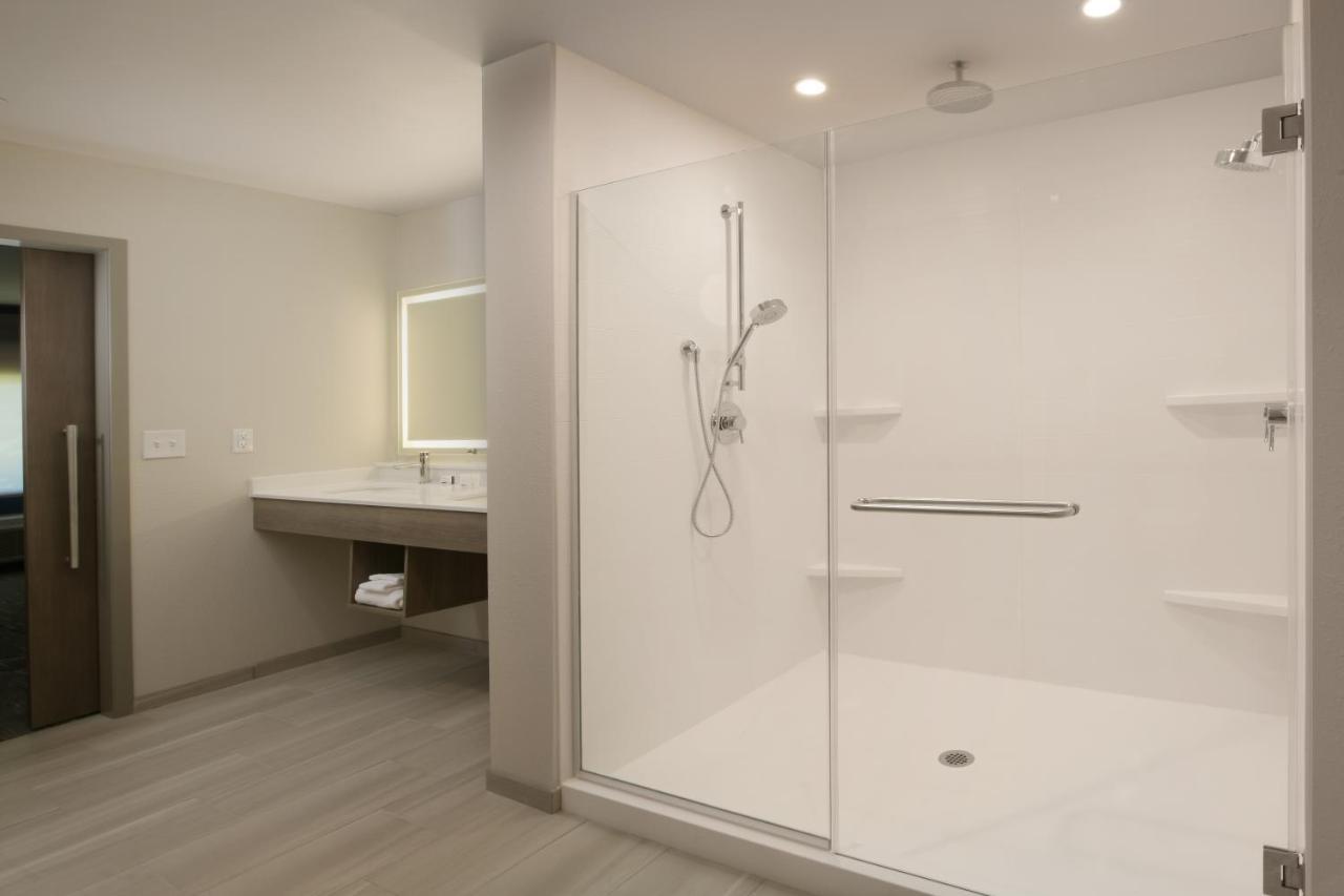 Holiday Inn Express & Suites - Williamstown - Glassboro By Ihg Εξωτερικό φωτογραφία