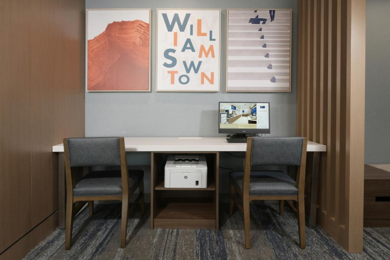 Holiday Inn Express & Suites - Williamstown - Glassboro By Ihg Εξωτερικό φωτογραφία