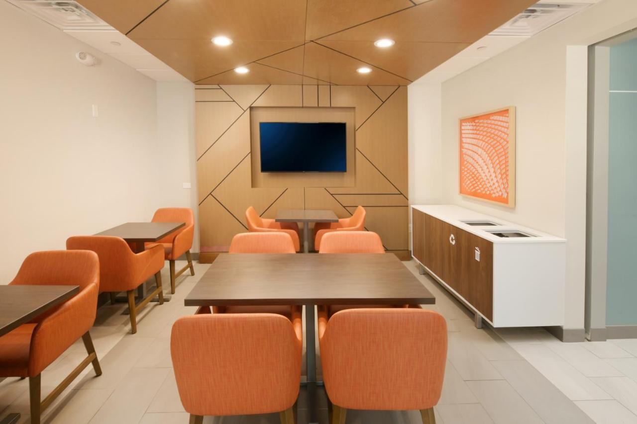 Holiday Inn Express & Suites - Williamstown - Glassboro By Ihg Εξωτερικό φωτογραφία